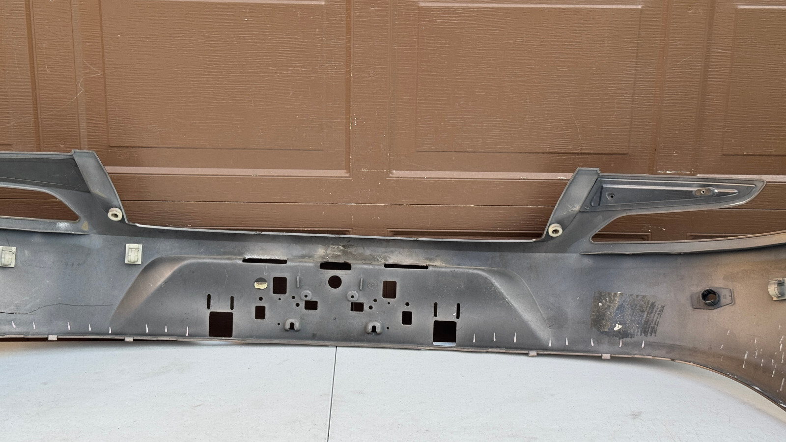 ✅ 2014-2018 ASTON MARTIN VANQUISH REAR BUMPER UPPER OEM W/SENSOR CD33-17K835-C