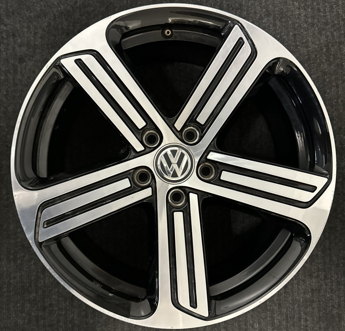 GENUINE VOLKSWAGEN GOLF R CADIZ MK7/6 18