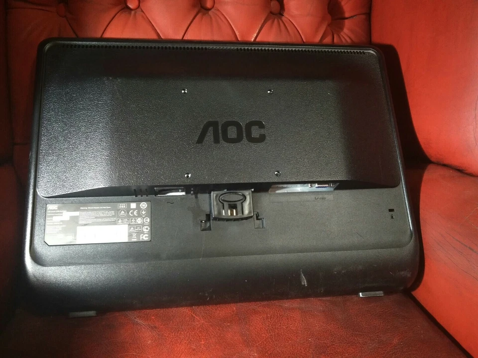 AOC LED Monitor (LED Backlight) E966Sw 185LM00017 Black Screen PC VGA (28) - Image 4 of 4