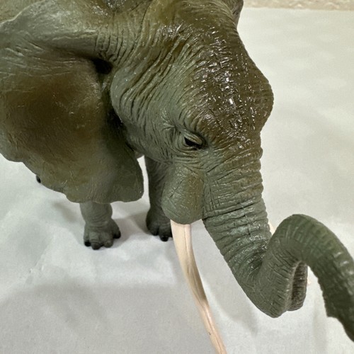 African Gray Elephant Poseable Toy 9" x 5" Wildlife Animal Realistic Model - Picture 9 of 12