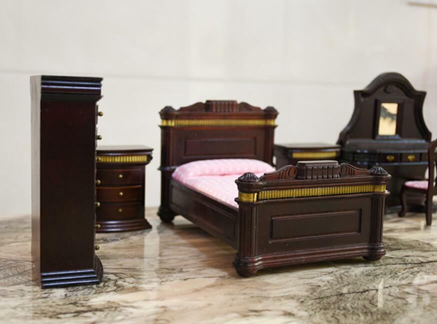 Victorian Dollhouse Bedroom Furniture