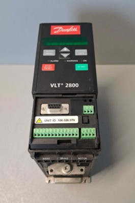 178B8579 - DANFOSS - VLT2811PT4B20SBR0DBF00A00C1 Frequenzumrichter Gebraucht