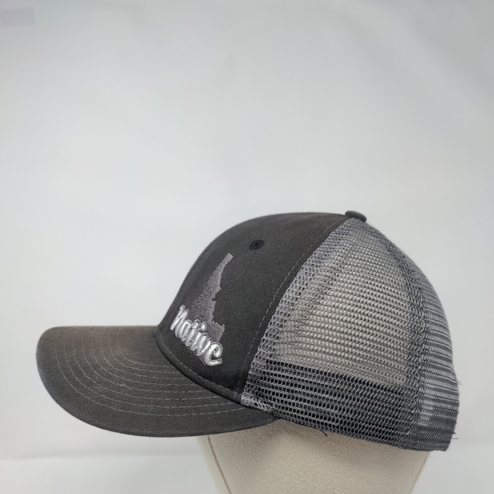 Native Snapback Mesh Back Trucker Hat Multi OSFA … - image 3