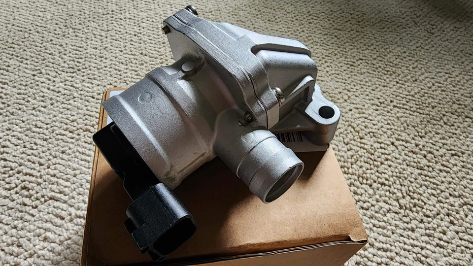 Válvula de retención de inyección de aire para RAINIER 06-07 / TRAILBLAZER/ENVOY 06-09 REPC383501 Foto 3 de 4