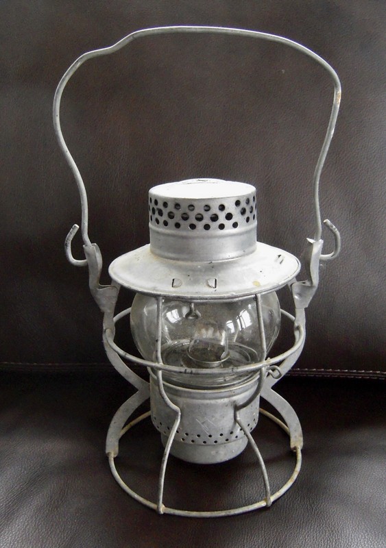 Vintage Dietz #999 N.Y.C.S. New York Central System Clear Globe Railroad Lantern