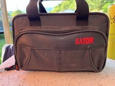 Student Clarinet With Gator Carry Bag Used One Year For Band. Excellent Cond.