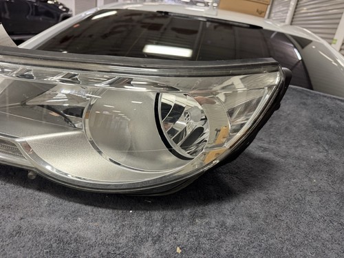 2009-2011 Volkswagen Tiguan Left Driver LH Side Halogen Headlight OEM  - Photo 3 sur 8