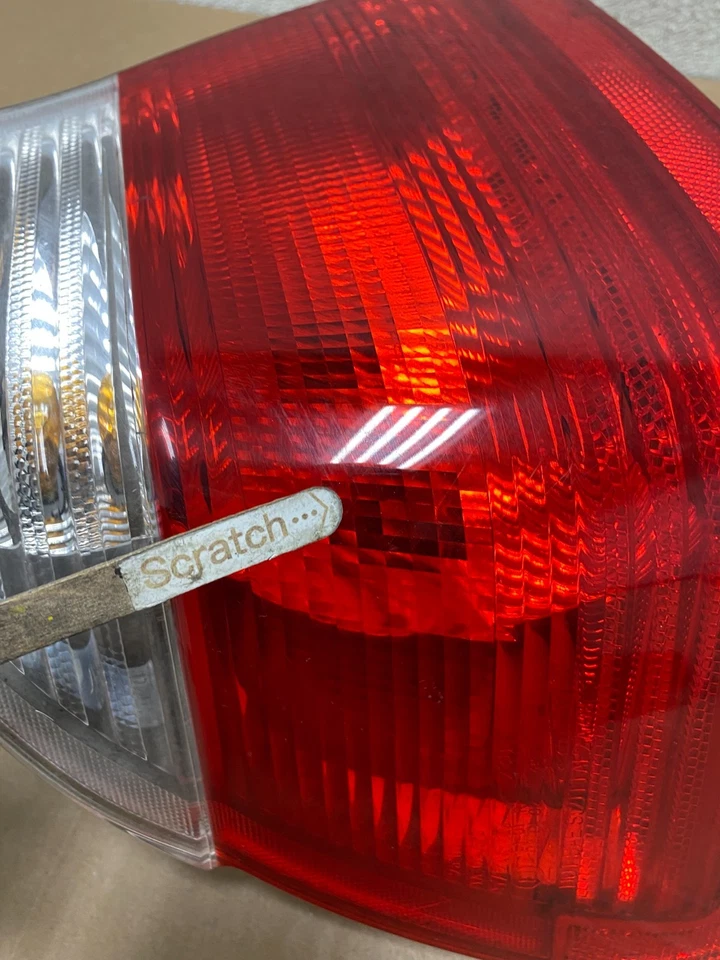 2001 to 2003 Bmw E46 328CI 330CI Left Driver LH Side Tail Light OEM T8095 DW - Image 4 of 4