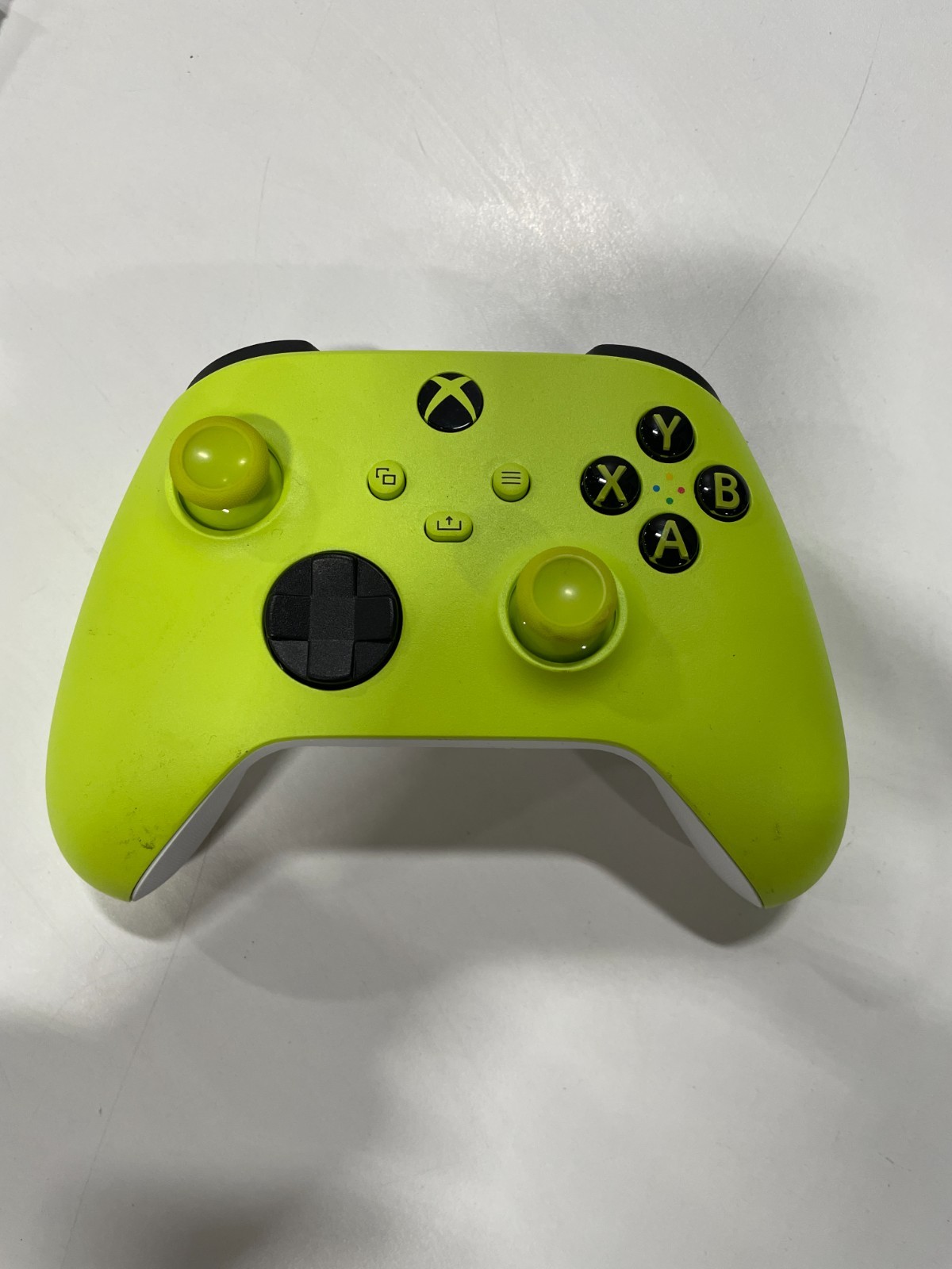 Microsoft XBOX Series X/S Wireless Controller - Electric Volt Yellow