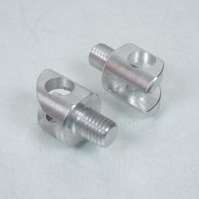 Chape de repose pied pour moto Suzuki 650 SVN 1999 à 2009 Neuf