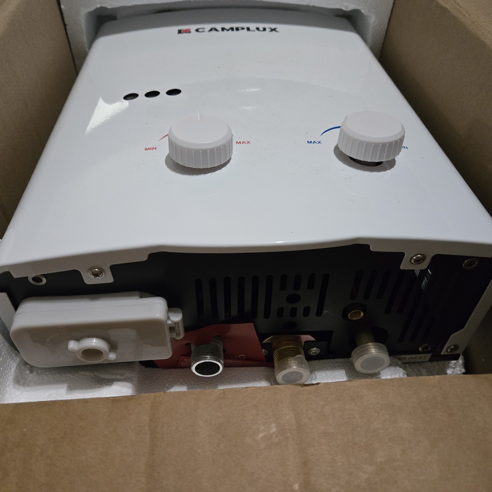 CAMPLUX Tankless Gas Camping Water Heater 5L, 1.32 GPM, Propane AY132 White NWOB