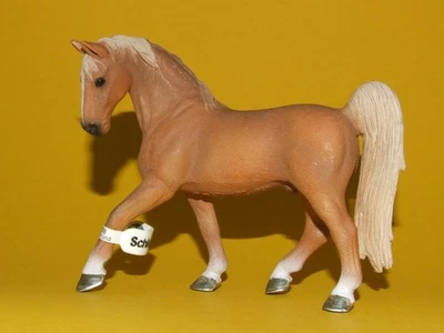 23) Schleich Schleichpferd Tennessee Walker Hengst 13631 Portugal - Bild 1 von 4