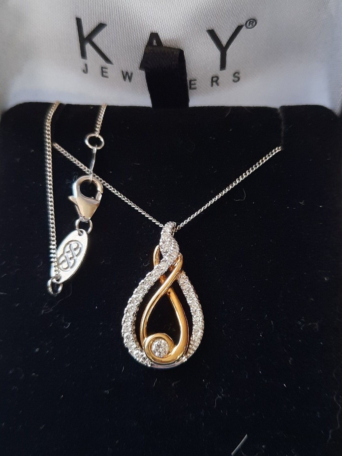 Solid 10K Gold Diamond Interwoven Infinity 19" 17… - image 6