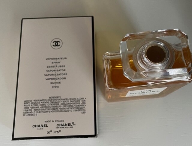 CHANEL No 5 PARIS Eau De Parfum SPRAY FOR WOMEN 3.4 FL.oz / 100ml