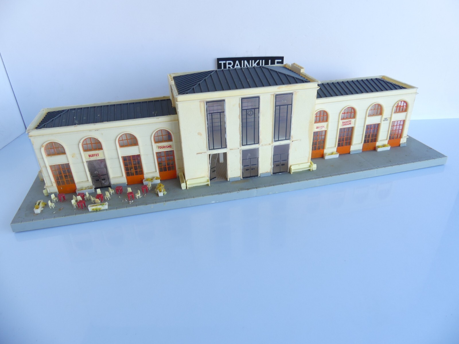 JOUEF maquette à monter 4 quais pour grande gare 1041 NEUF (n