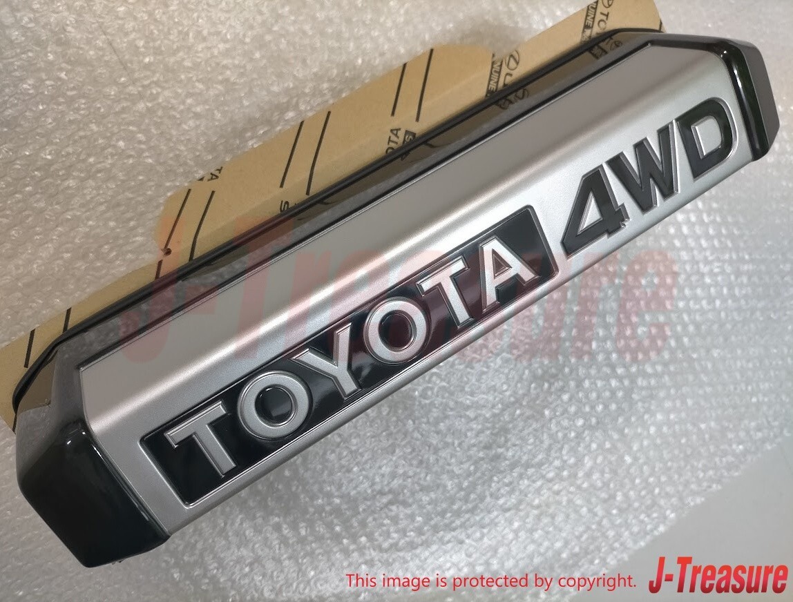 TOYOTA LAND CRUISER 70 Series Genuine License Plate Lamp Cover