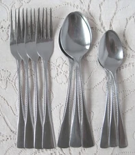 HF Vintage Hanford Forge STAINLESS FLATWARE Spring Wood