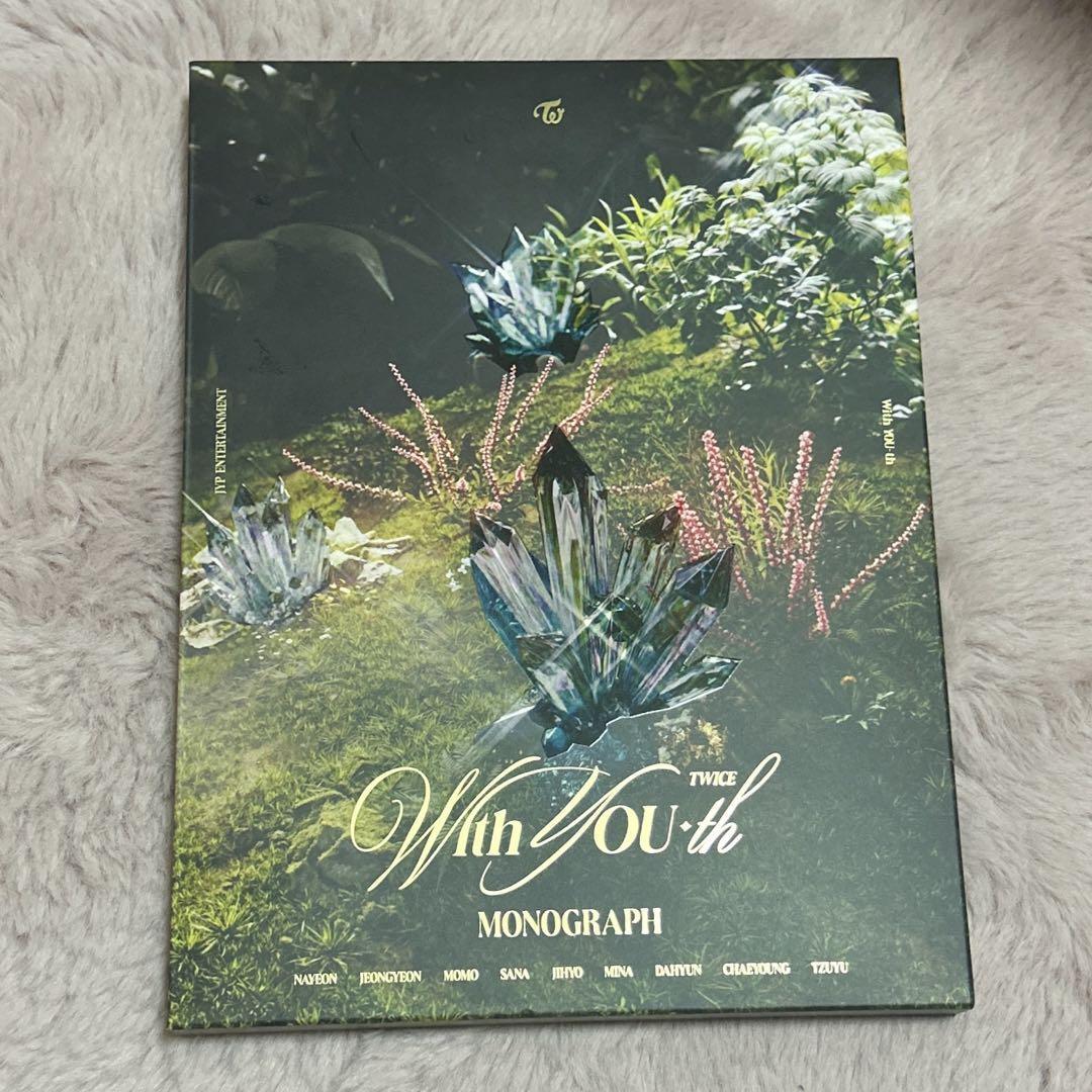TWICE MONOGRAPH 3冊セット 楽天市場】☆03月15日発売☆TWICE MONOGRAPH / Formula of Love