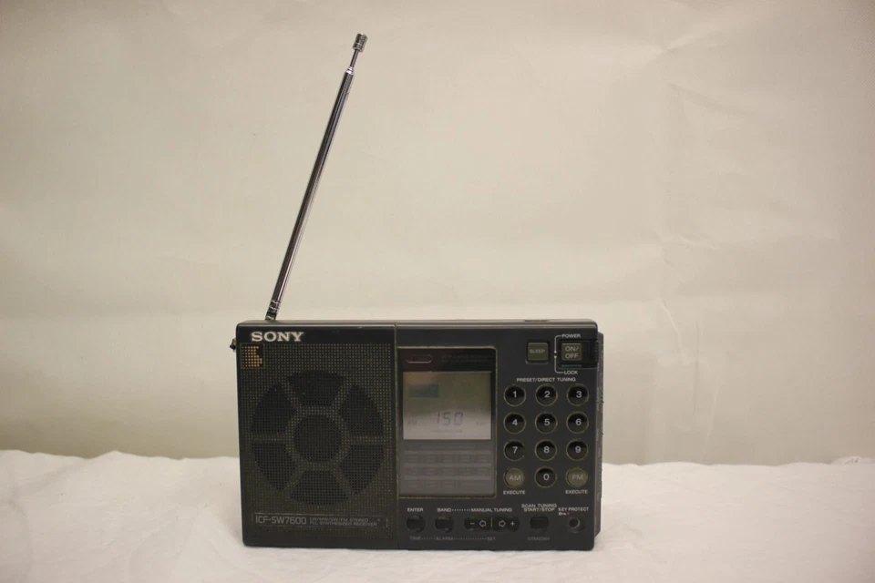 RADIO SONY ICF-SW7600 FM SW MW LW ESTÉREO PLL RECEPTOR TAMAÑO SOLEADO REPUESTO Y REPARACIÓN Foto 3 de 4