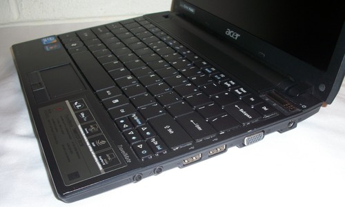 Acer TravelMate TM8172T-3519 Laptop Intel Core i3-1.2GHz 2GB Ram 250GB HDD Win7 - Picture 7 of 8