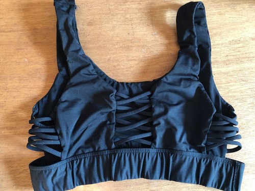 Lotto di 2 reggiseni sportivi sfoderati Victoria Secret Pinka Ultimate ~ nero e grigio ~ M ~ usati in ottime condizioni - Foto 5 di 6