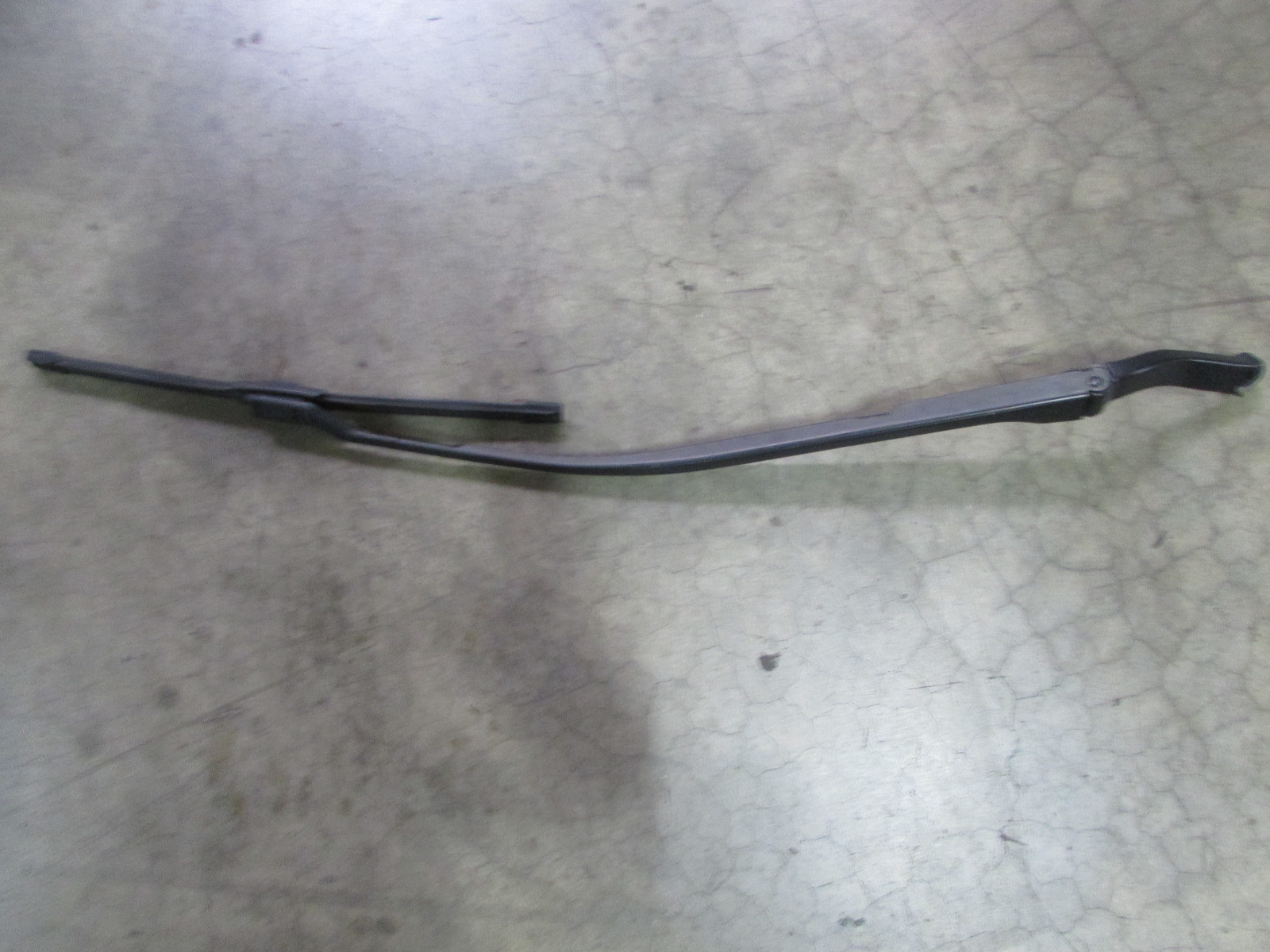 Maserati Ghibli, RH, Right Wiper Arm, Used, P/N 670001643