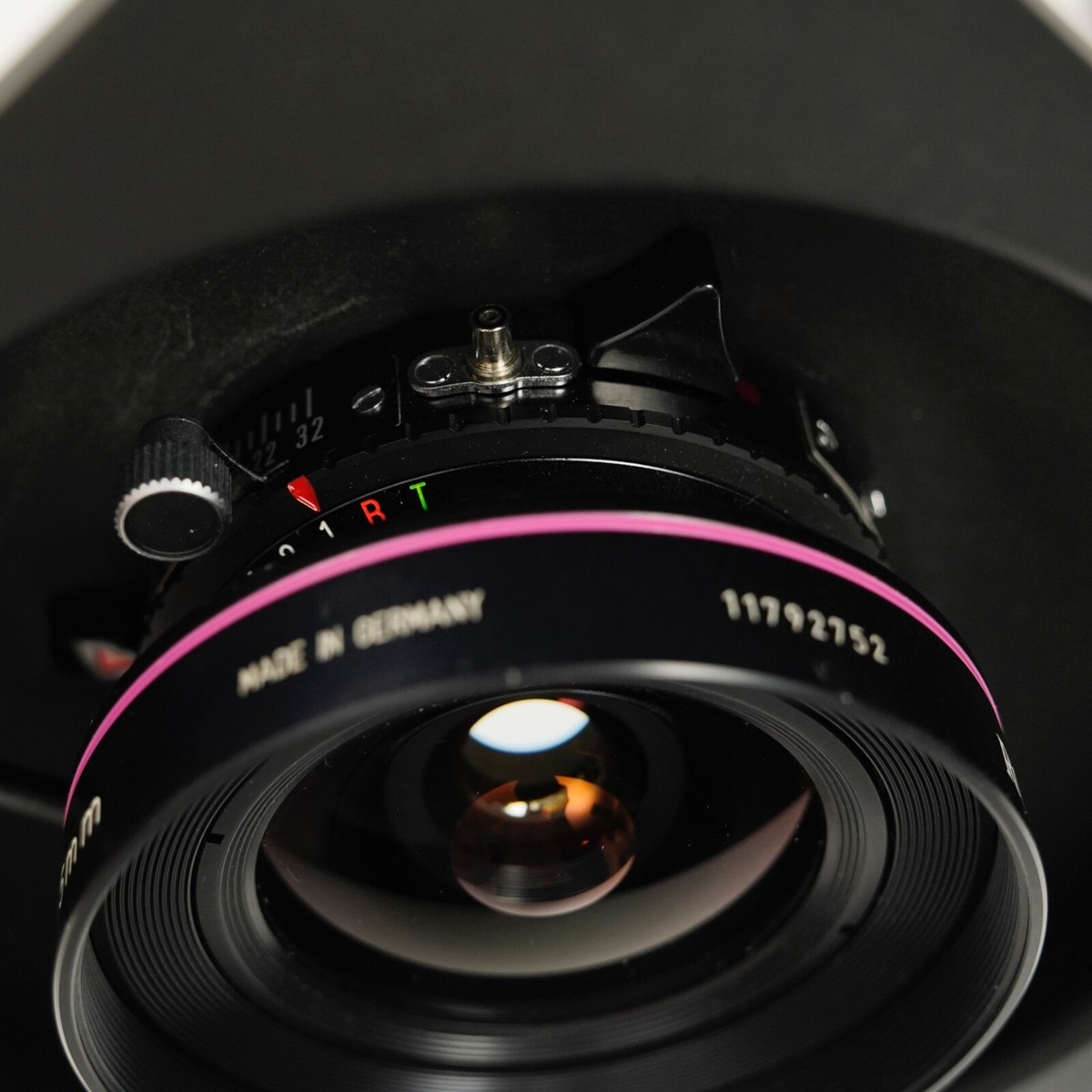 Rodenstock Apo-Sironar Digital 45mm f/4.5 Lens with Sinar Lens 