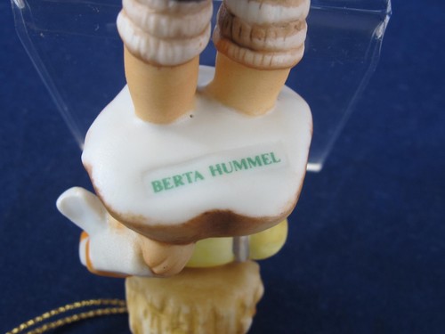 Goebel Berta Hummel SURPRISE FOR YOU BH49 Christmas Ornament 1997 Vintage - Picture 8 of 9