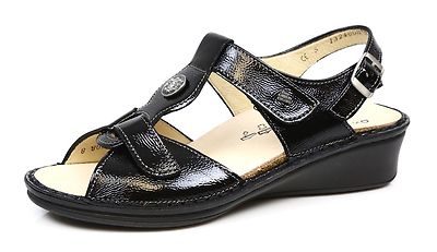 Women's Finn Comfort Adana 2660 Knautschlack Schwarz Size UK 5 US 7.5  W NEW!