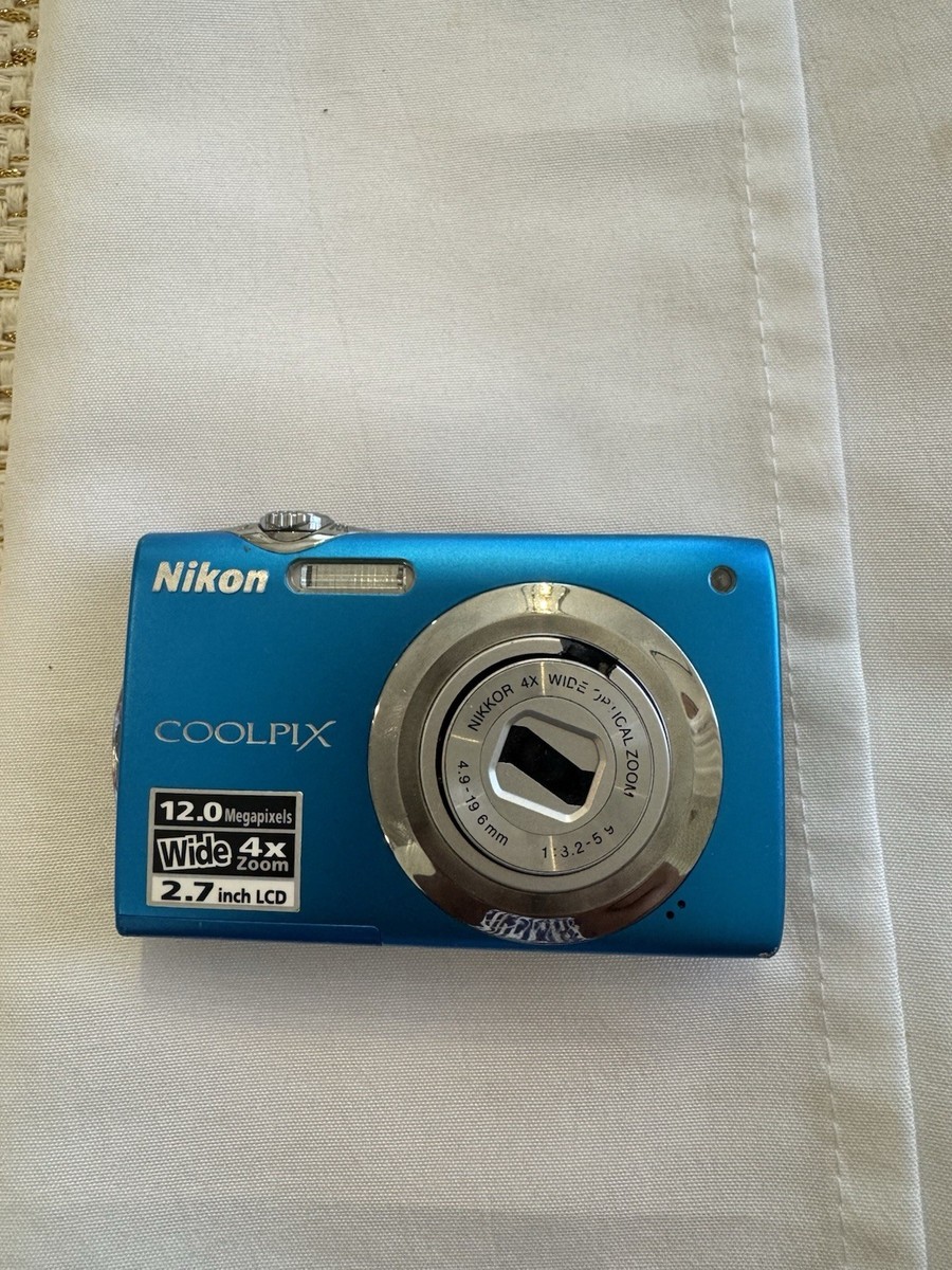 NIKON S3000 COOLPIX デジタルカメラ ジャンク Nikon COOLPIX S3000 12MP Digital Camera BLUE Parts/Repair