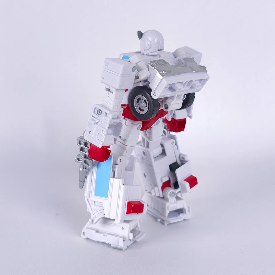 Transformers Autobot Ratchet Studio Series 86-28 Complete - Image 3 of 4