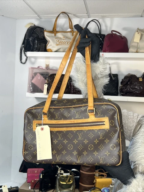 As Seen on Screen eBay Live Louis Vuitton #031