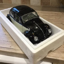 1/12 Sun-Star 1961 Volkswagen Beetle Saloon  Black Over White * Stunning Model*