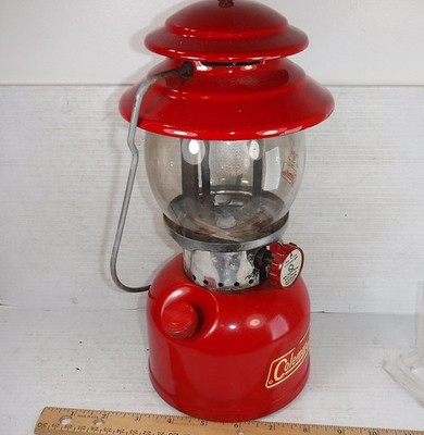 Vintage 1971 Coleman Model 200A Single 1 Mantle Red Gas Camp Lantern 11/71