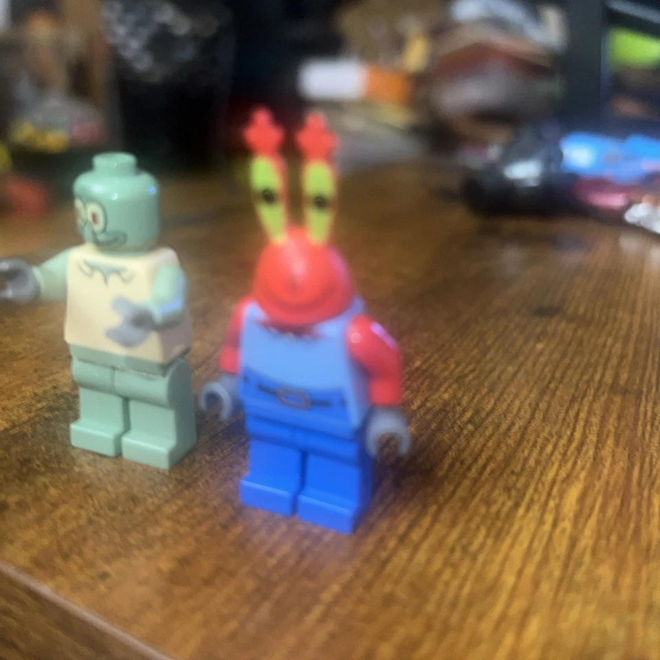 LEGO Squidward Tentacles & Mr. Krabs Mini Figures SpongeBob SquarePants, Rare - Image 3 of 4