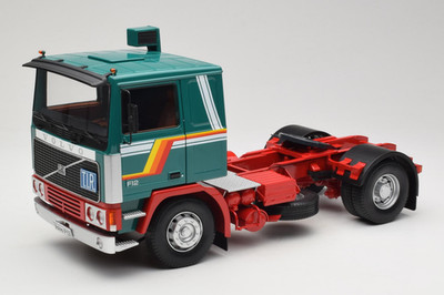RK180032 Volvo F1220 Green Red Road Kings 1/18