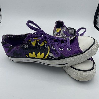 batgirl converse