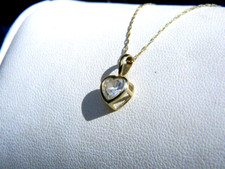 10K Yellow Gold Heart-Shape Pendant Necklace