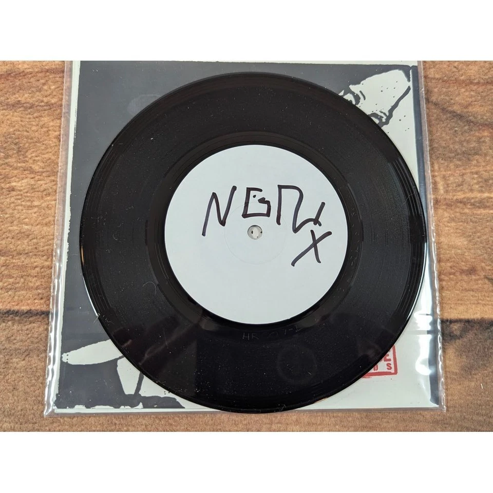 Shock Value Records NGNX Vinyl Record Limited Edition Black and WhitePunk Single Foto 3 de 4