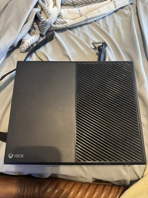 Microsoft Xbox One- 500GB Console Gaming System black  With Controller Tested