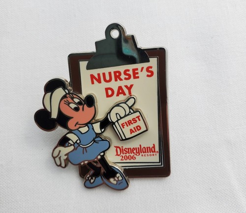 Disney Nurse Pin Minnie Mouse First Aid Bag 2006 | eBay