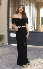 SHEIKE Vanity Dress Sz 6 BLACK Velvet Off-Shoulder Maxi Gown Formal $249.99 NWT