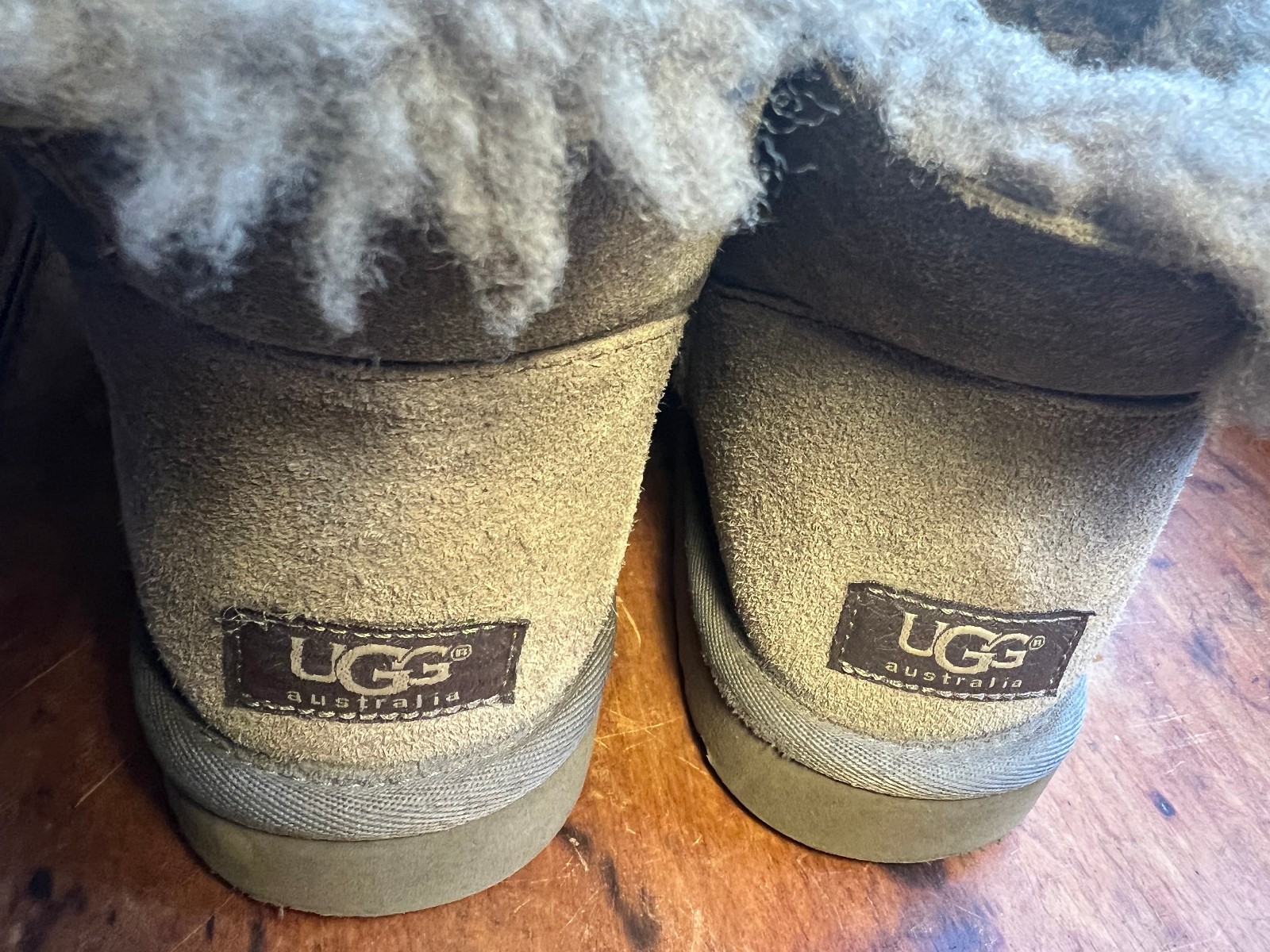 UGG Classic Gray Mini Bailey Button Boot US 8 / E… - image 15