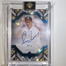 GREG MADDUX 2025 TOPPS TRANSCENDENT AUTOGRAPH COLLECTION BLUE AUTO /10 Q5948