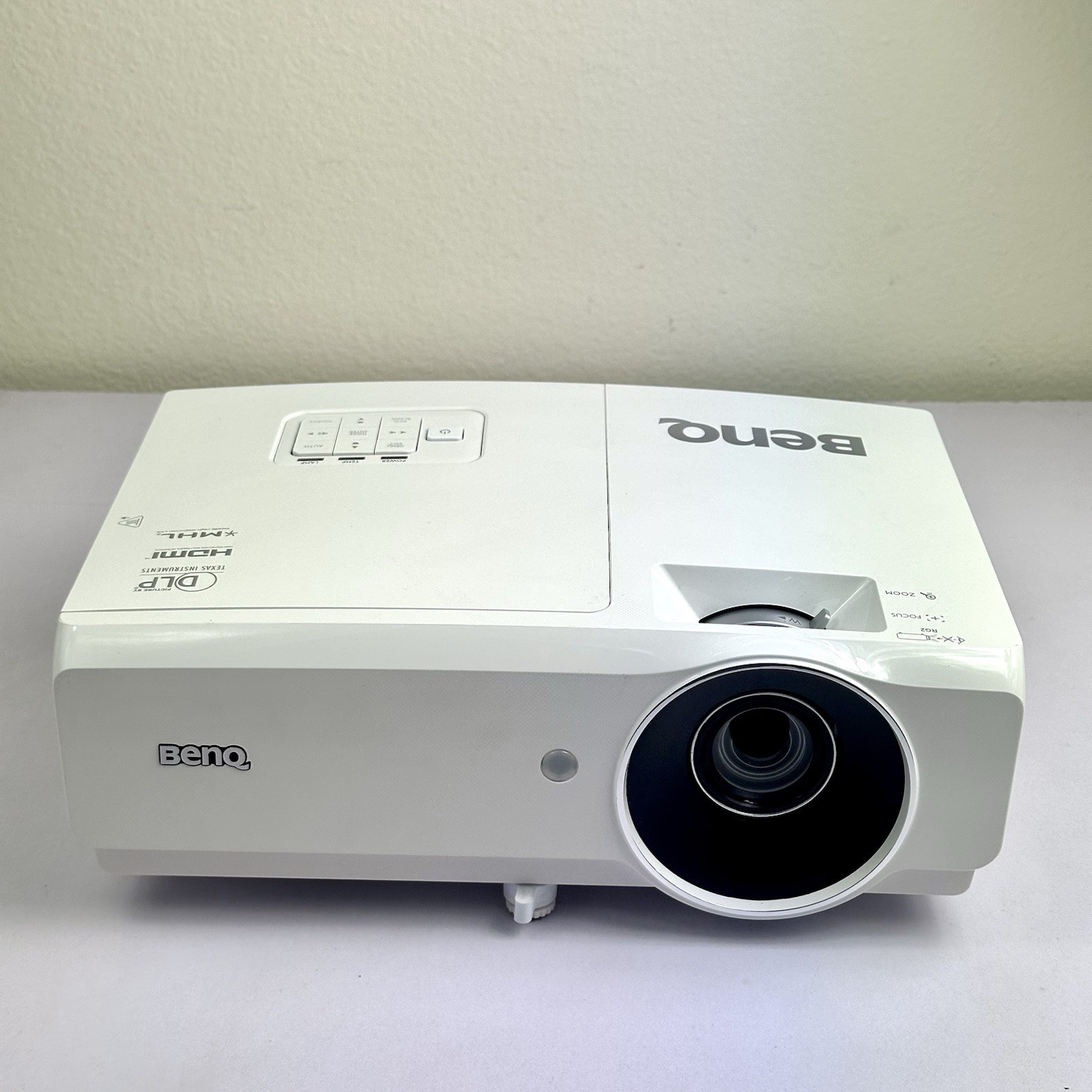 BenQ MH750 Meeting Room Projector 4500lumens Full 1080p TESTED WORKS