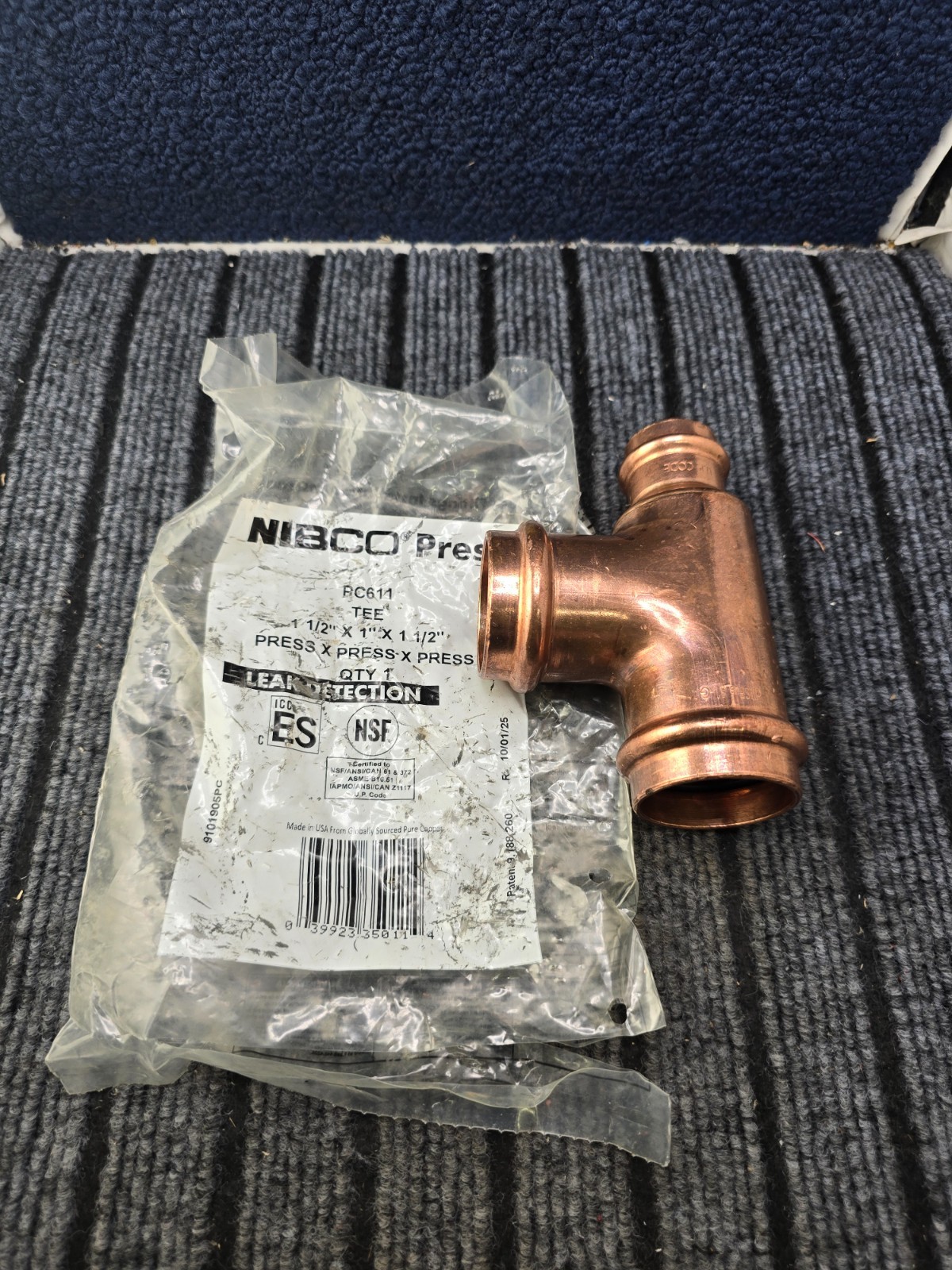 Nibco PC611 Lead-Free Copper Tee Fitting 1-1/2" Press x 1-1/2" Press x 1" Press