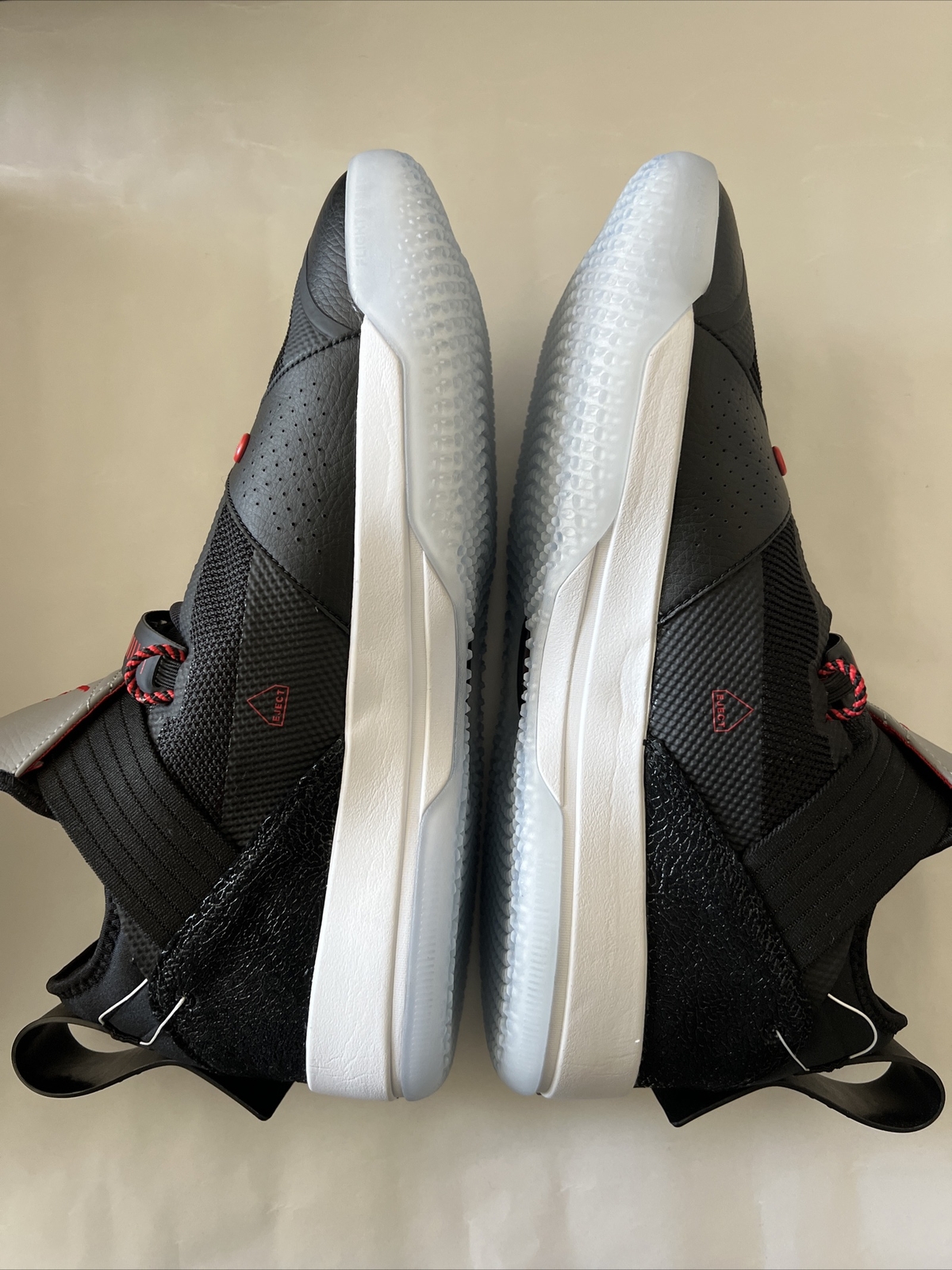 Jordan 33 SE Black Cement 2019 
