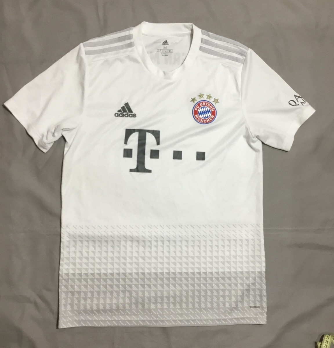 FC Bayern Munchen T-Mobile Soccer Adidas Jersey Men's Size M | eBay