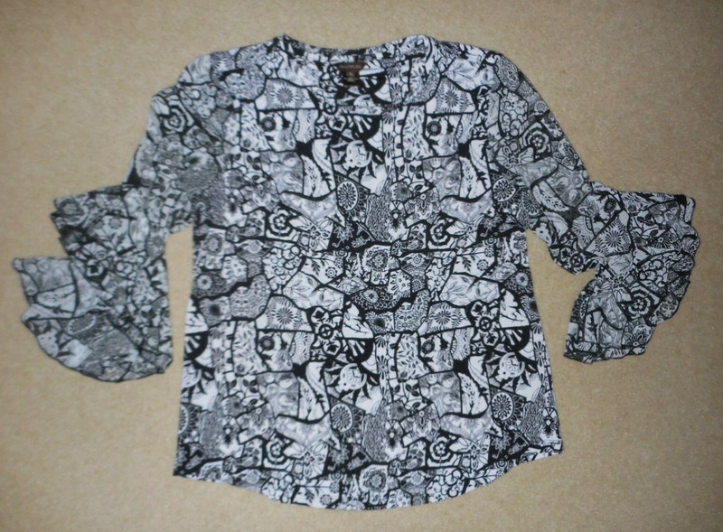 NEW Multiples Black & White Top Blouse Size Women XLarge XL Flared Sleeves