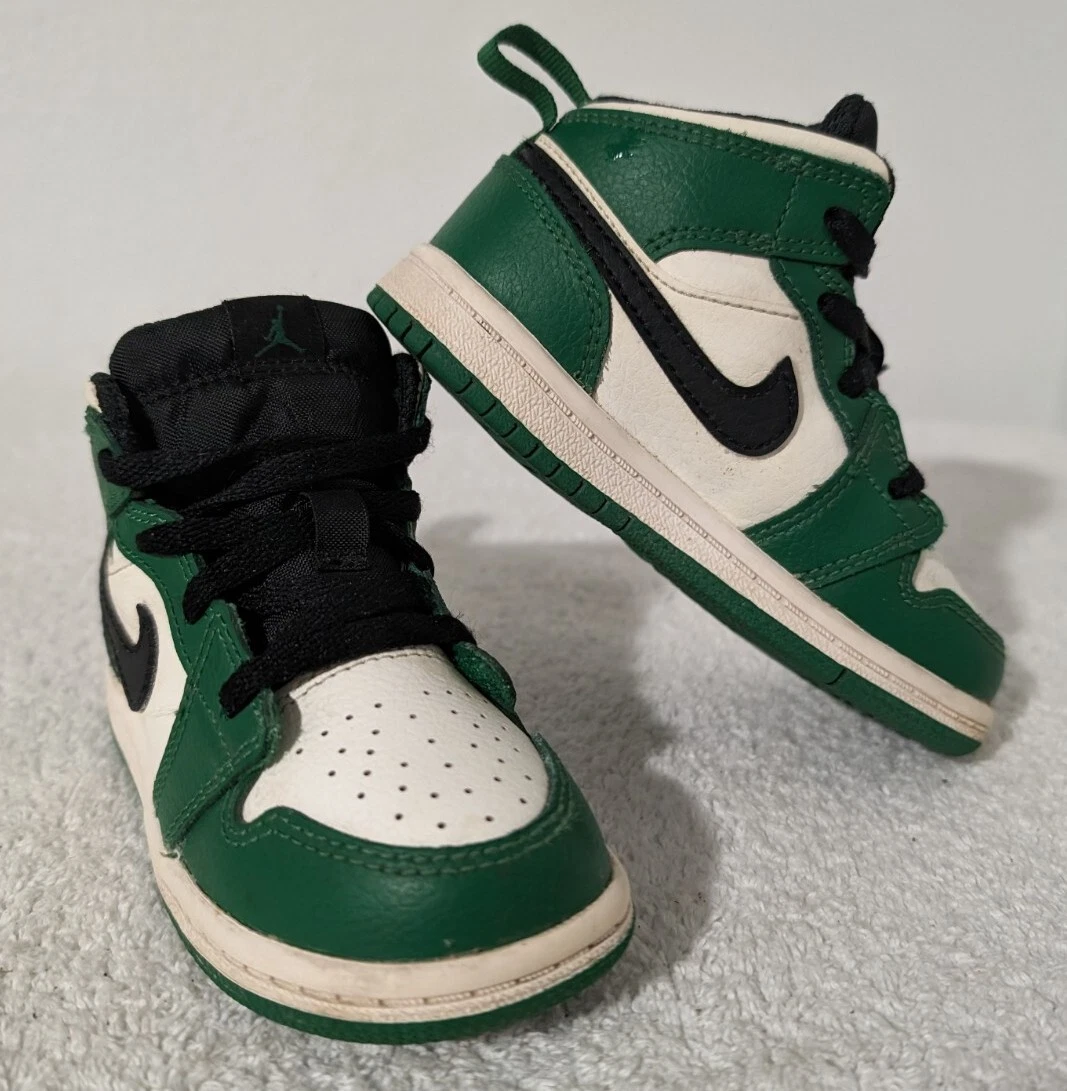 Nike air store 7c green